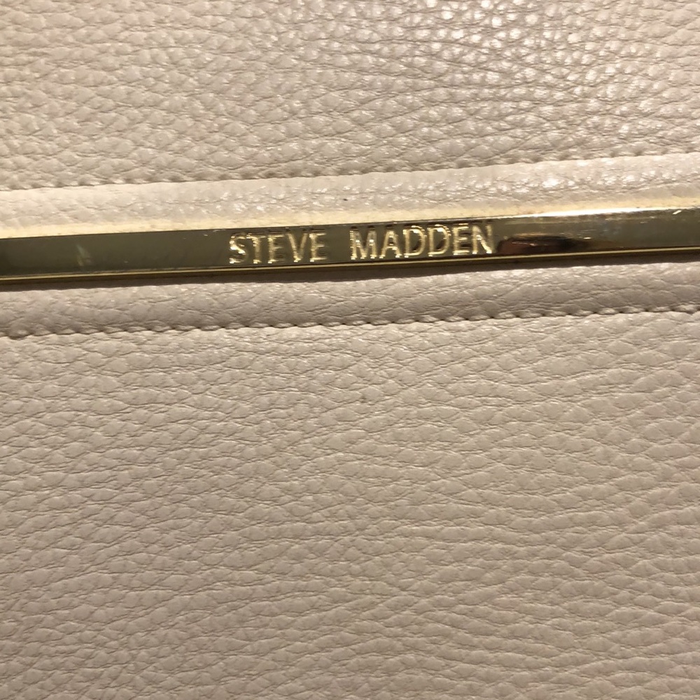 Steve Madden Purse - Picture 2 of 3